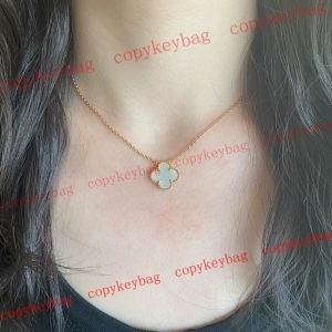 アクセサリー van clee ブランドコピー 人気 新作 激安 通販 - uighs215235