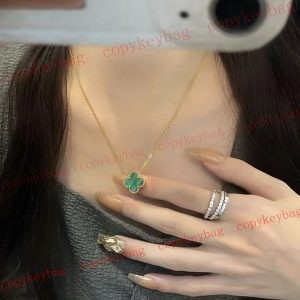 スーパーコピー アクセサリー ヴァンクリーフ 新作 偽物 後払い - uighs215239