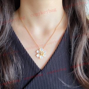 van clee アクセサリー ブランドコピー 新作 後払い 通販 - uighs215278